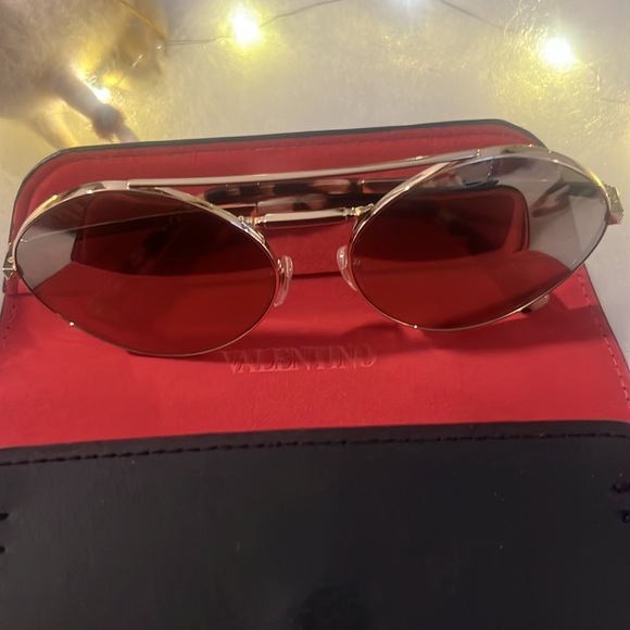 VALENTINO SUNGLASSES - Picture 4 of 12
